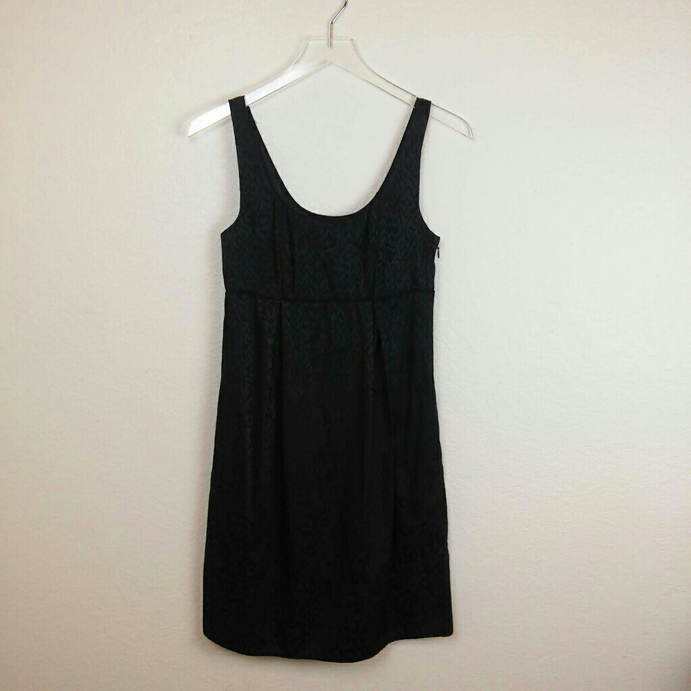 White House Black Market Size 0 Animal Print Dress